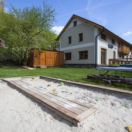 Penzion Krizky Malá Skála Buitenkant foto