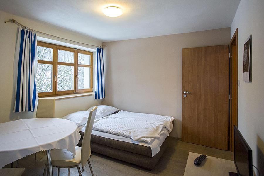 Penzion Krizky Malá Skála Buitenkant foto